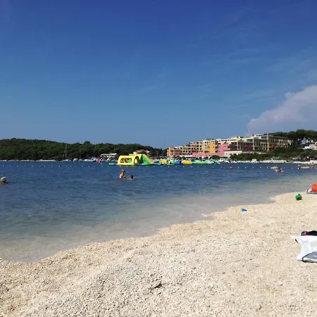 Mobilehome Elena Premium With Pool, Istria Apartament *