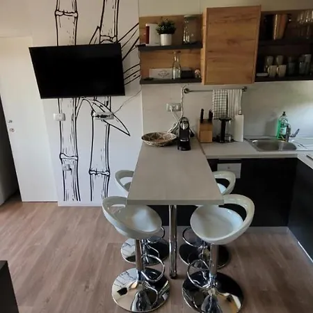 아파트 Mobilehome Elena Premium With Pool, Istria *