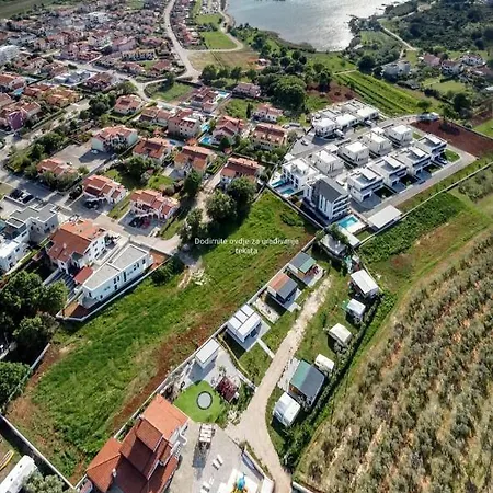 Mobilehome Elena Premium With Pool, Istria * 반졸레
